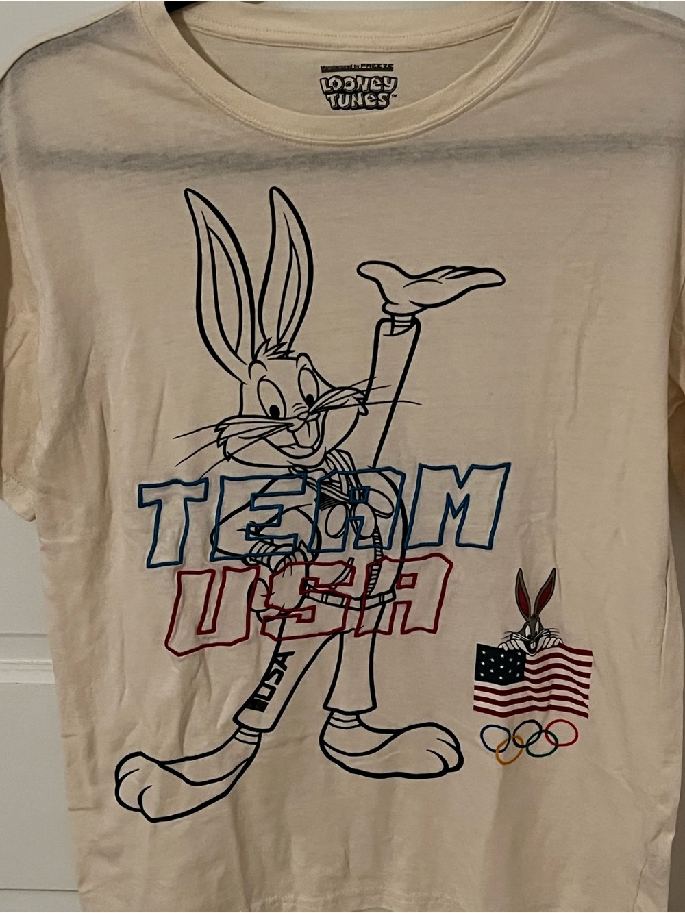 Looney Tunes Bugs Bunny Team USA Cream Short Sleeve Tee Adult Small
